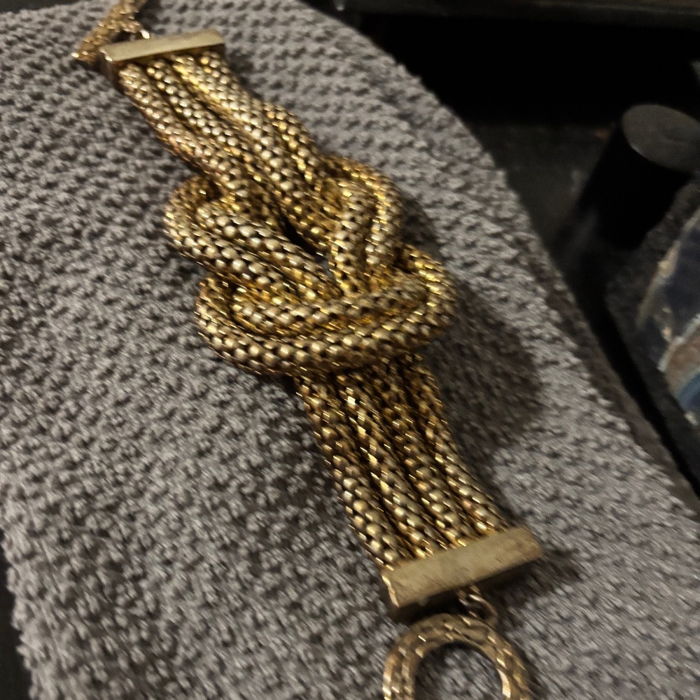 Bracelet vintage knot